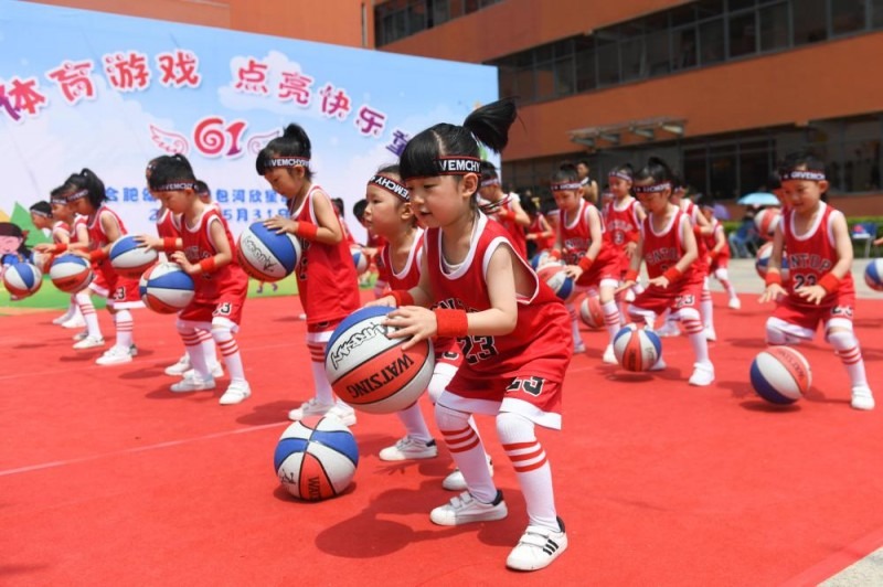 91-107！詹姆斯缺阵湖人三连胜终结，东契奇三双难改败局